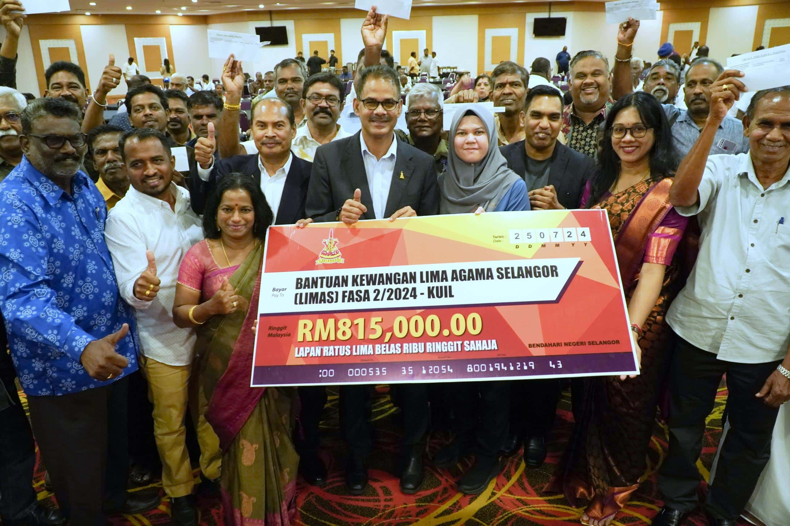 மாநிலத்திலுள்ள  92 இந்து ஆலயங்களுக்கு  வெ. 815,000  மானியம்- சிலாங்கூர் அரசு வழங்கியது