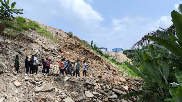 非法垃圾场成“计时炸弹” 甘榜打昔柏迈居民忧土崩水灾