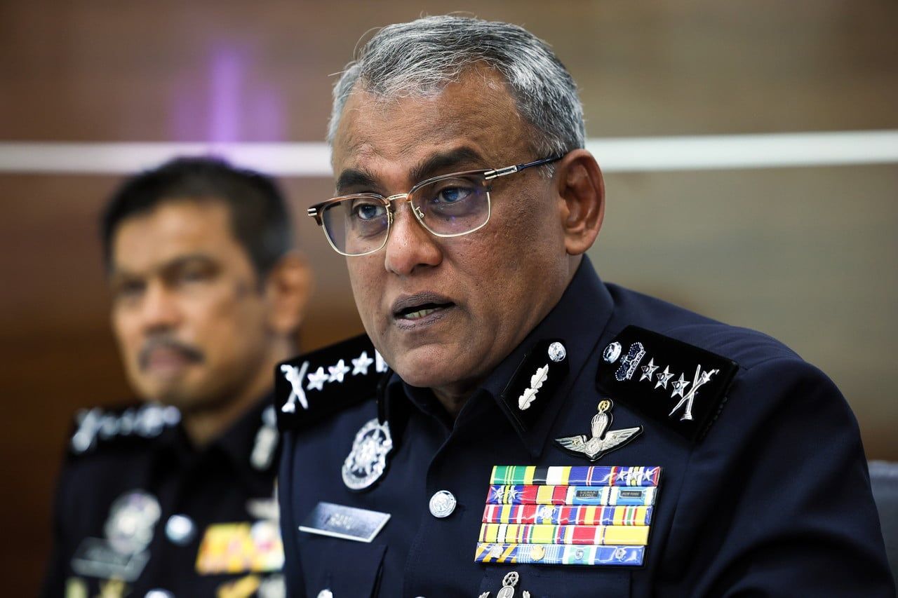 போலி முதலீட்டுக் கும்பல் முறியடிப்பு - அறுவர் கைது