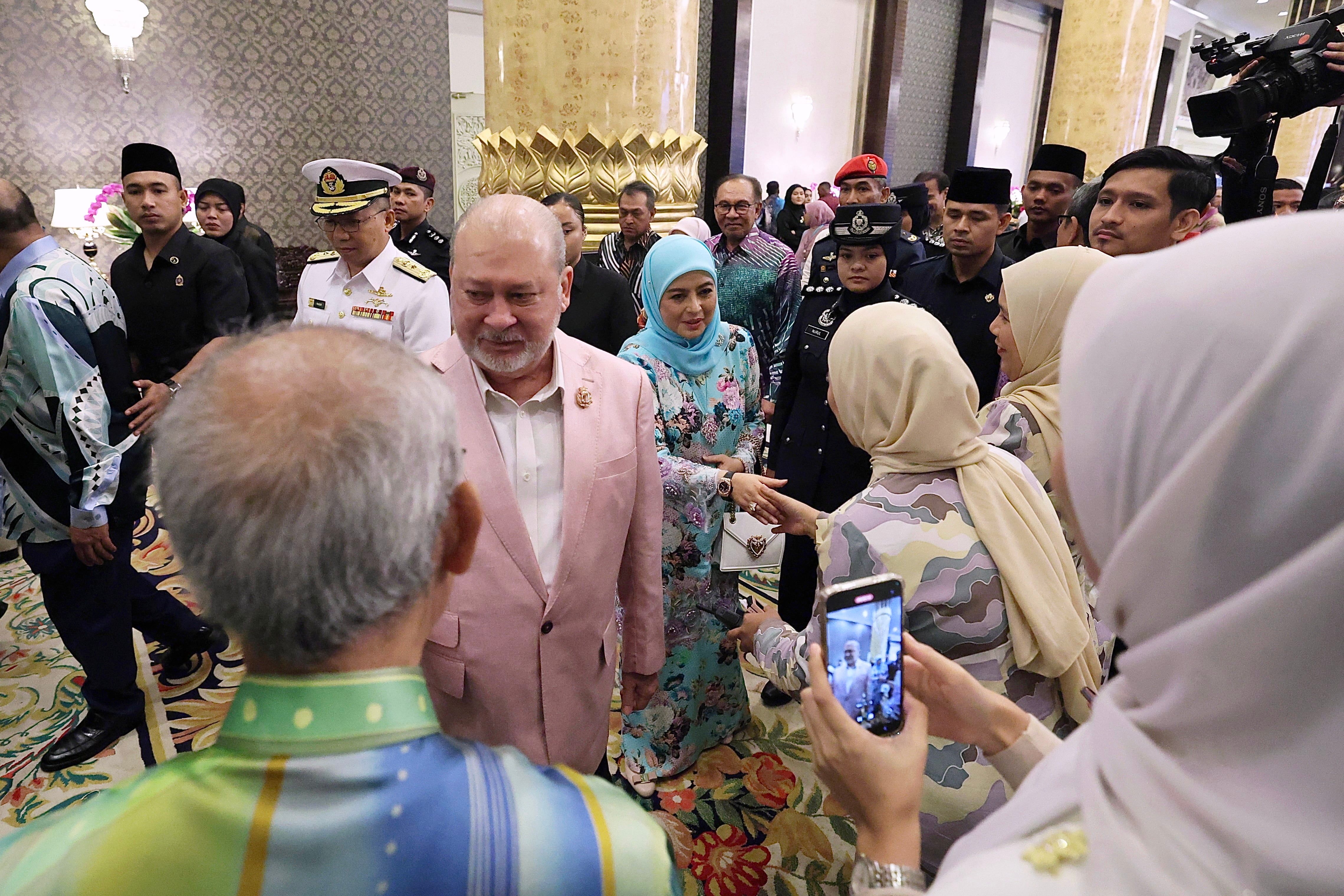 元首伉俪出席皇家茶会