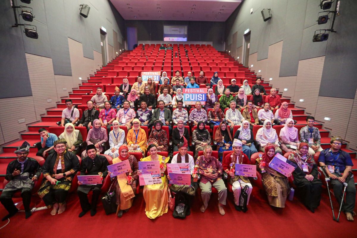 Lima kali juara deklamasi puisi negeri, bapa empat anak sasar menang kebangsaan