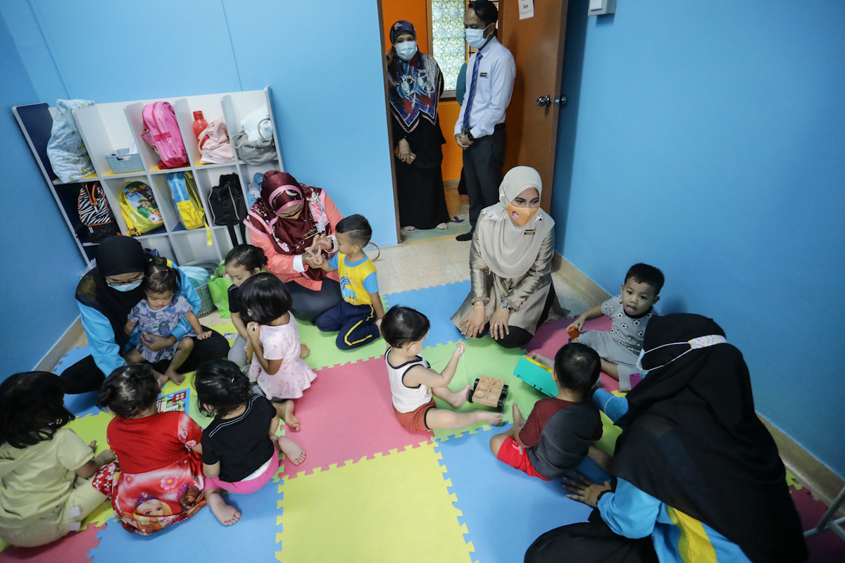 Flexible working arrangement for career parents on the cards — Exco