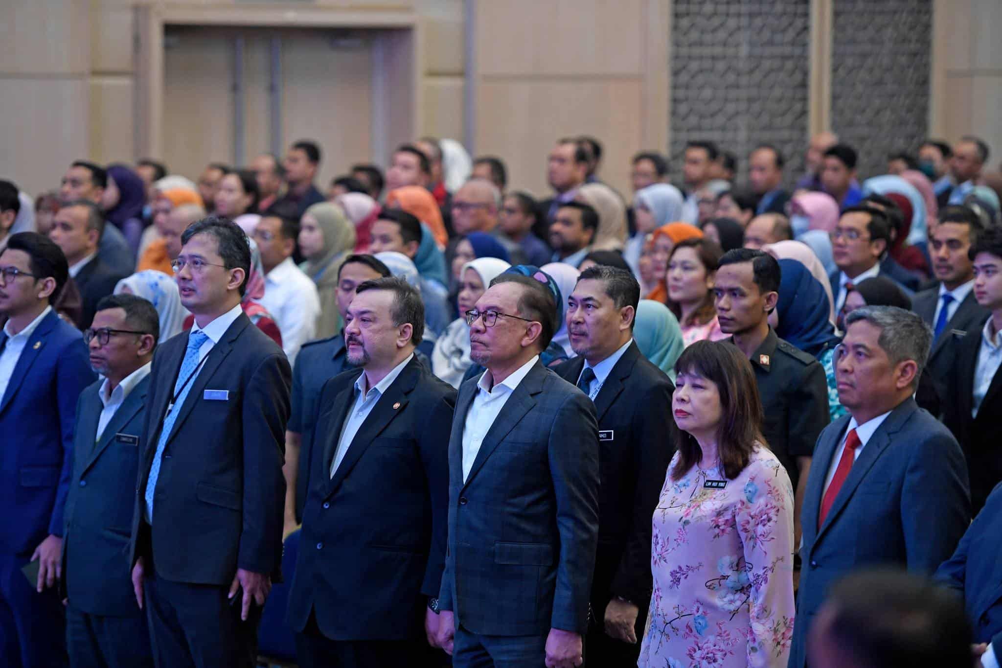 执行关键工作强化经济基础 安华吁青年助提高国家地位