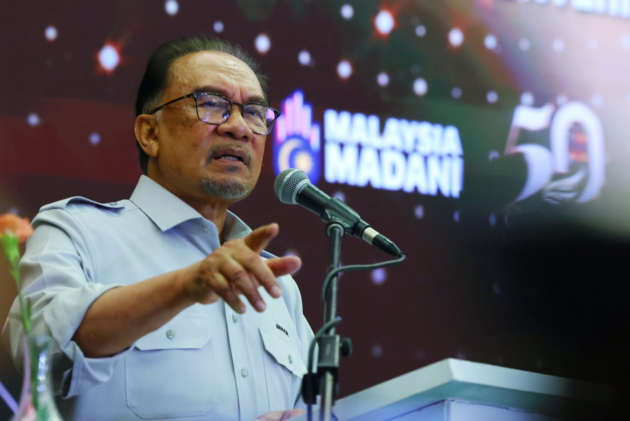 Anwar: Govt to ensure economic reforms won’t burden the people