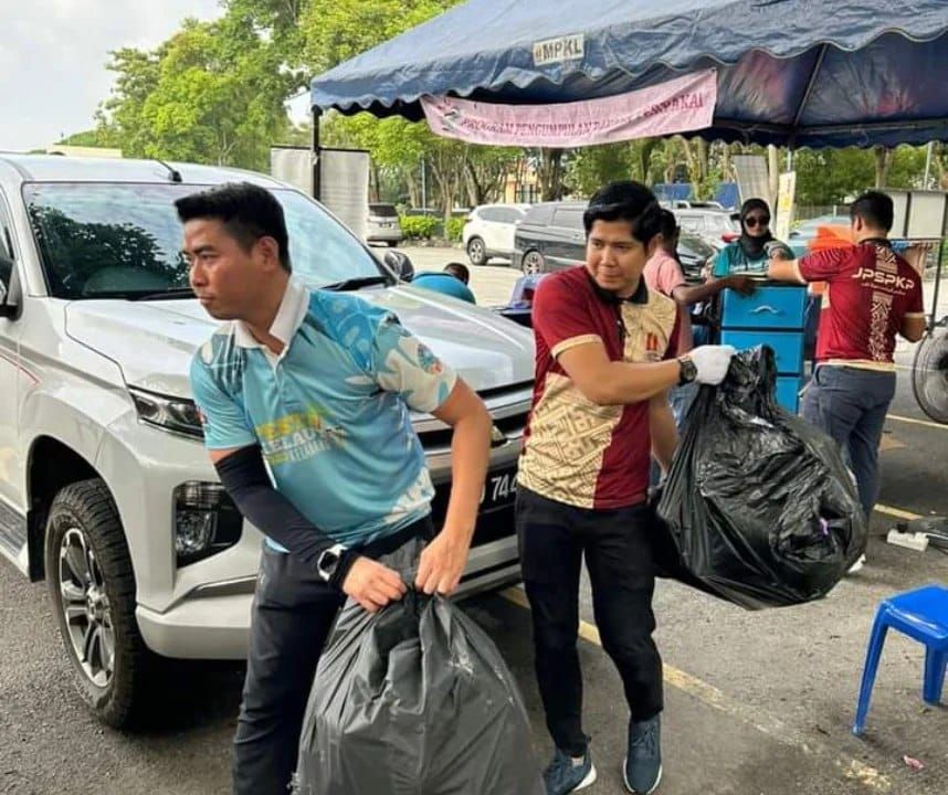 万津巴刹办资源回收反应热  瓜冷市会回收702公斤物品