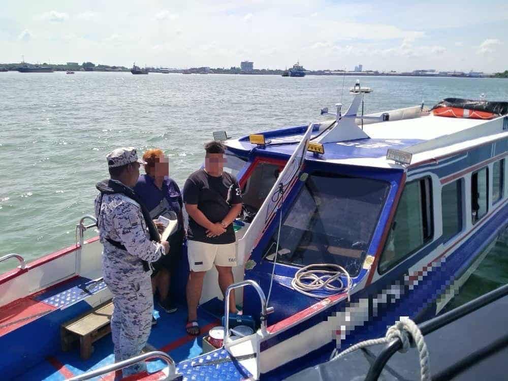 APMM Selangor tahan bot bawa lebihan penumpang