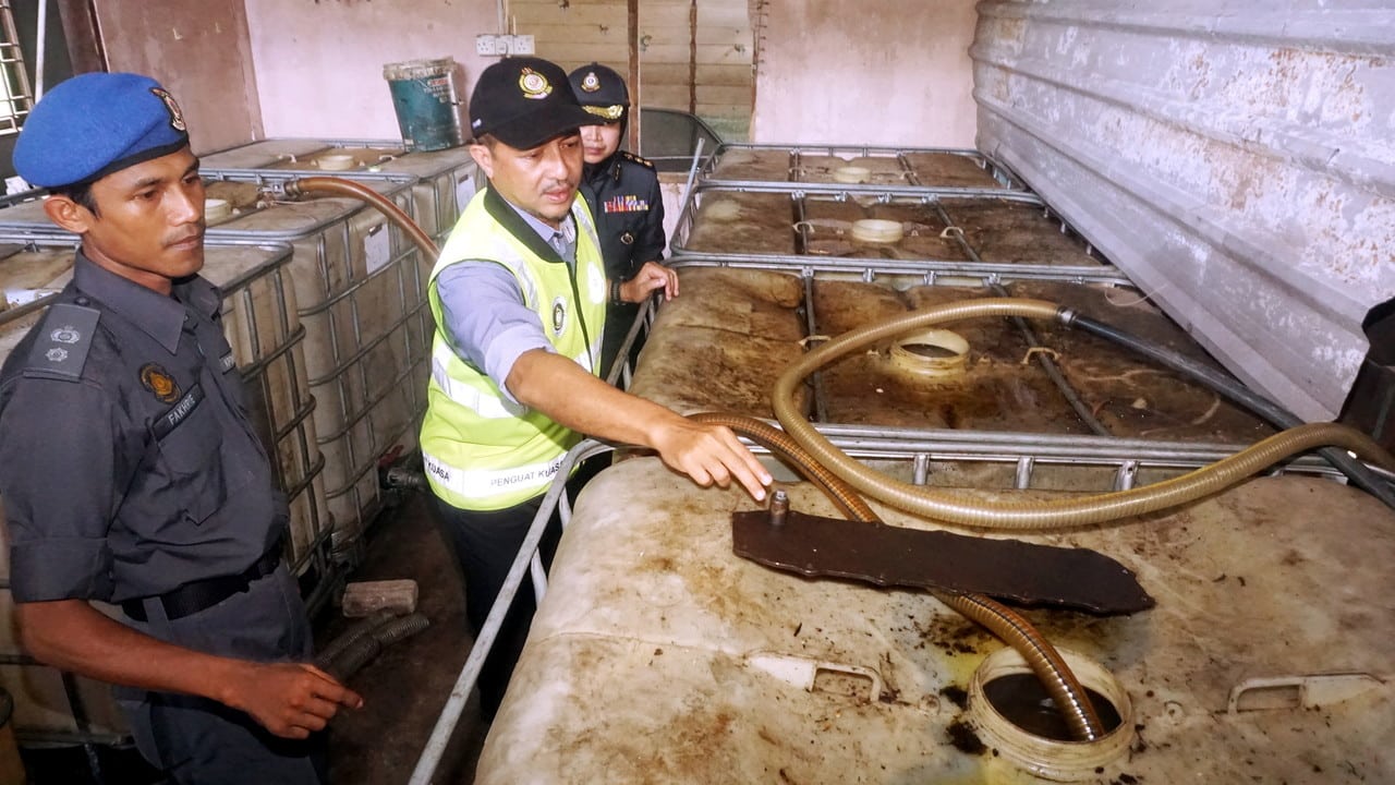 KPDN patah cubaan seleweng lebih 6,000 liter diesel, petrol di Bukit Kayu Hitam