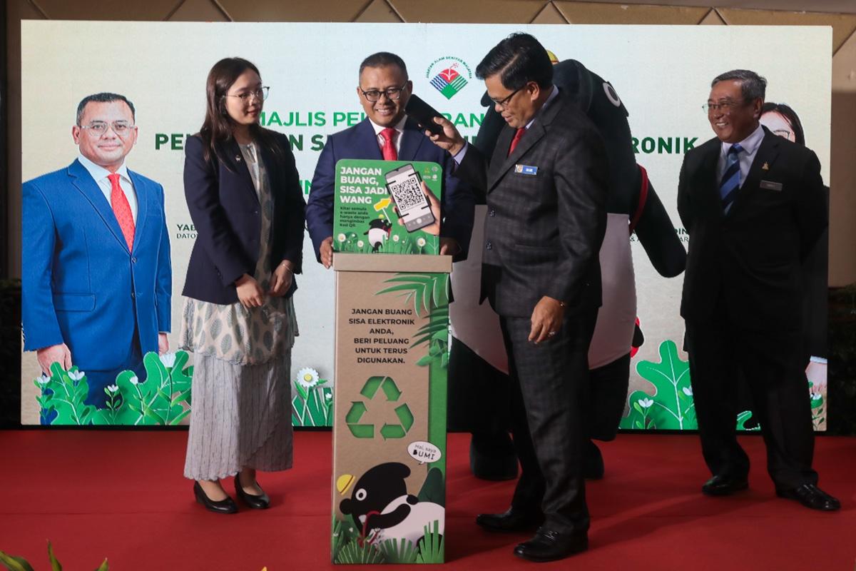 Selangor sasar kumpul 15 peratus sisa elektronik dalam dua tahun