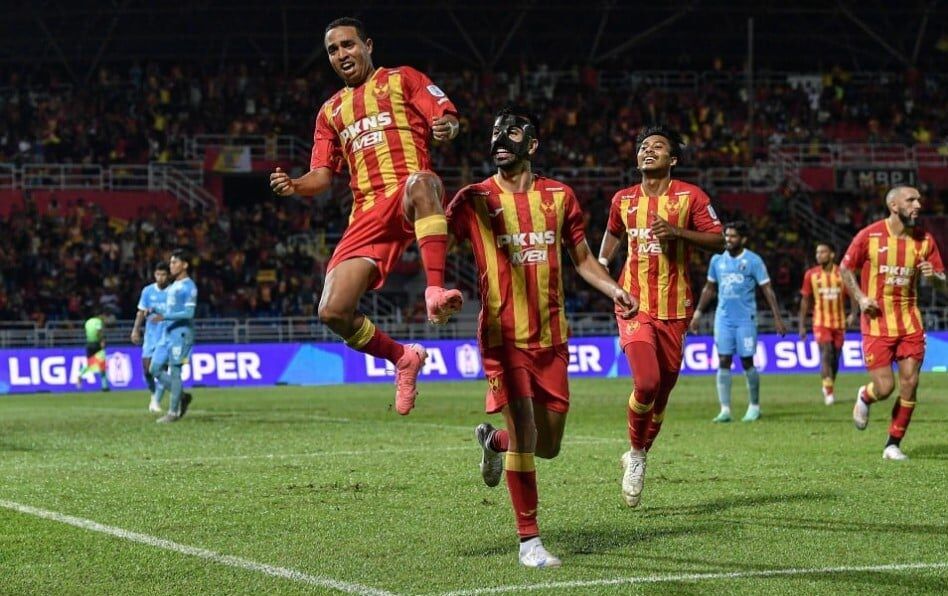 சூப்பர் லீக்: சிலாங்கூர் 4-1 என்ற கோல் கணக்கில் பினாங்கை வீழ்த்தி இரண்டாவது இடத்தைப் பிடித்தது