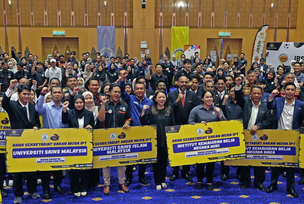 高教青年之友计划   杨巧双冀活动概括非大专生