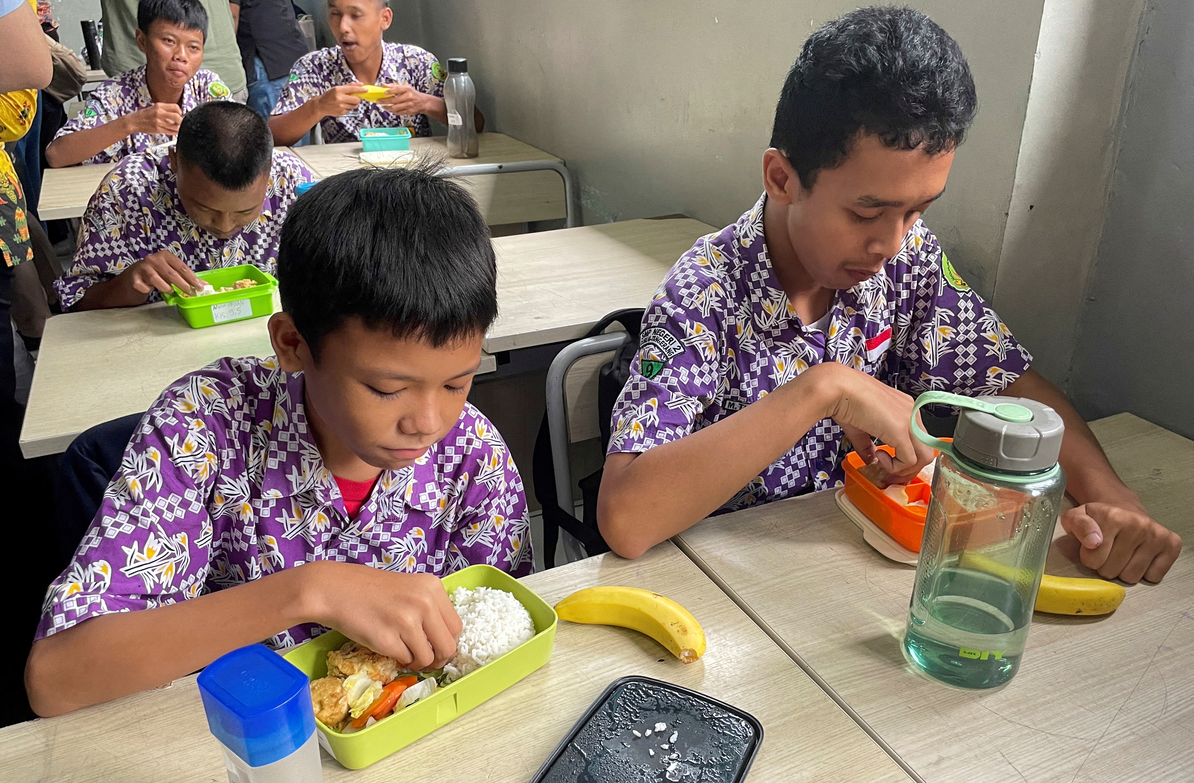 Prabowo's free-meal plan stirs investor fears about Indonesia's finances