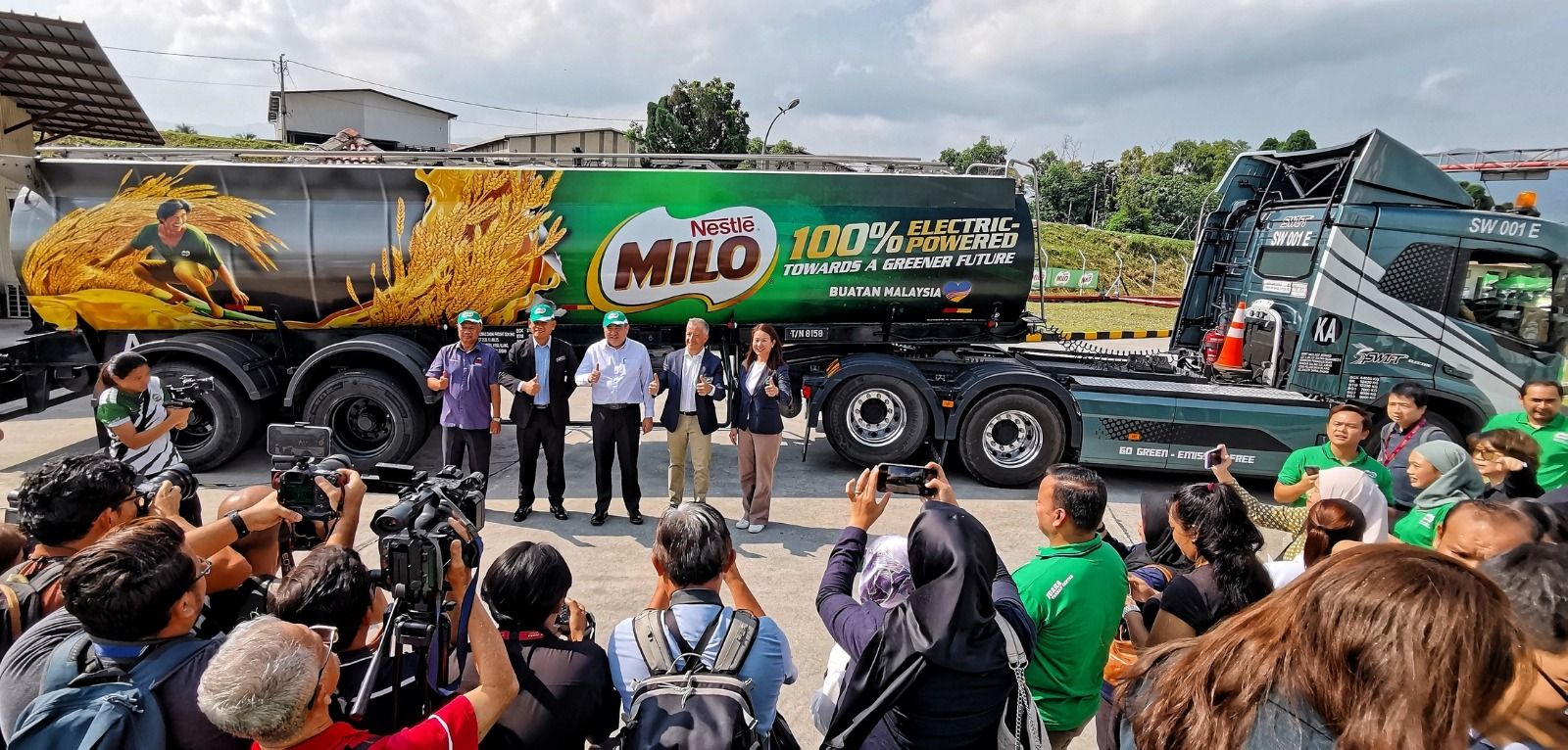 积极推广电动交通减碳排放 陆兆福：私家电动车全额免税