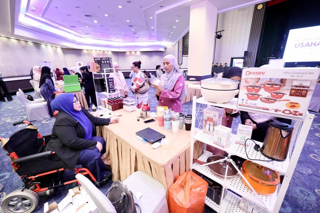 Program pendigitalan perniagaan WBS bantu usahawan pasar produk lebih luas