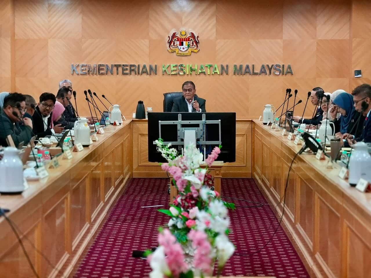 卫长：确保医疗专才与基建相符