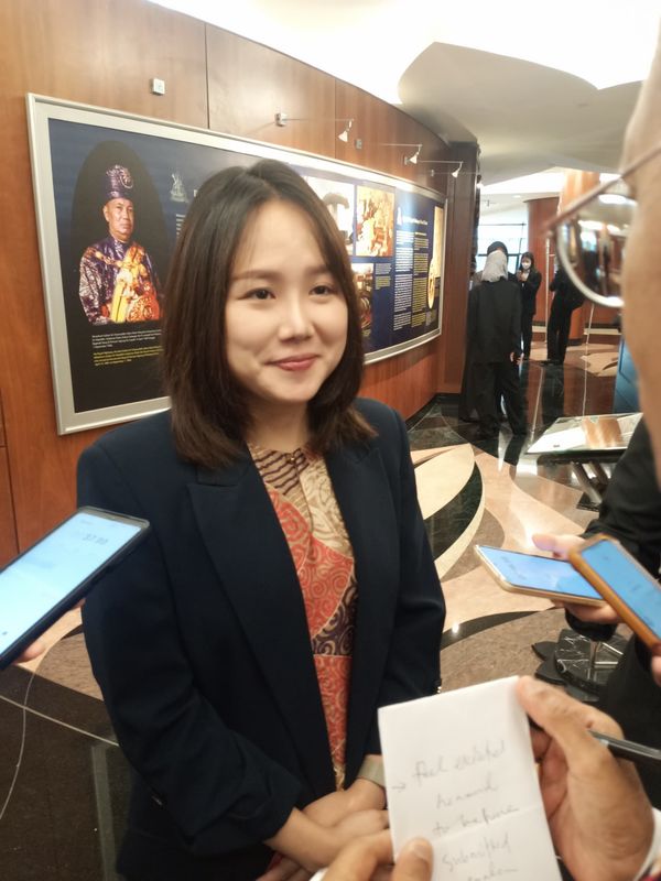 期待进入议会厅为民发声请命 彭小桃宣誓后加速处理拨款事宜