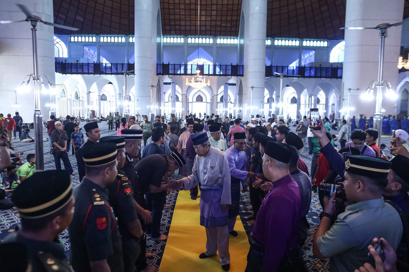 Sultan titah generasi muda perlu bijak depani masalah, cabaran