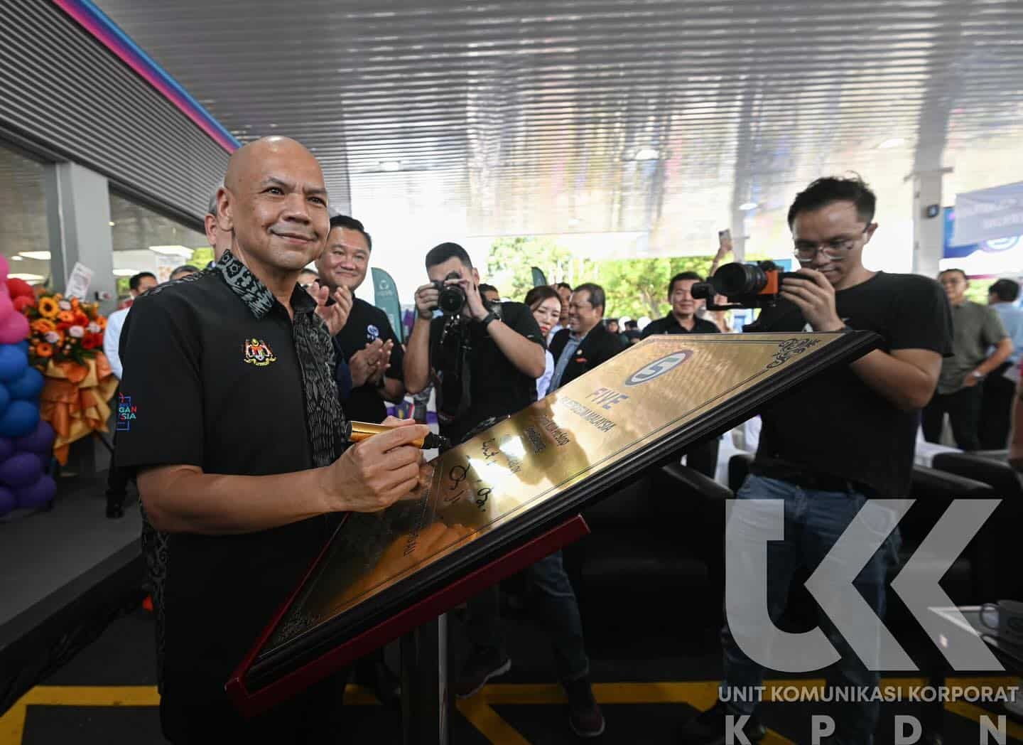 目标式柴油补贴落实两月  阿米占：大多数商家守规