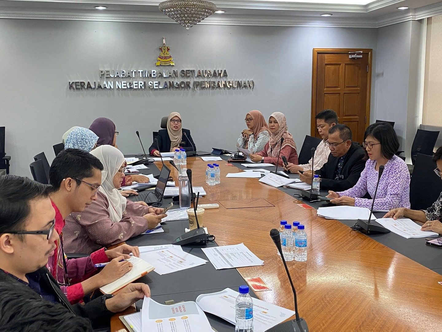 制定托儿幼儿园统一指南  谢安宝：  州政府将设委员会