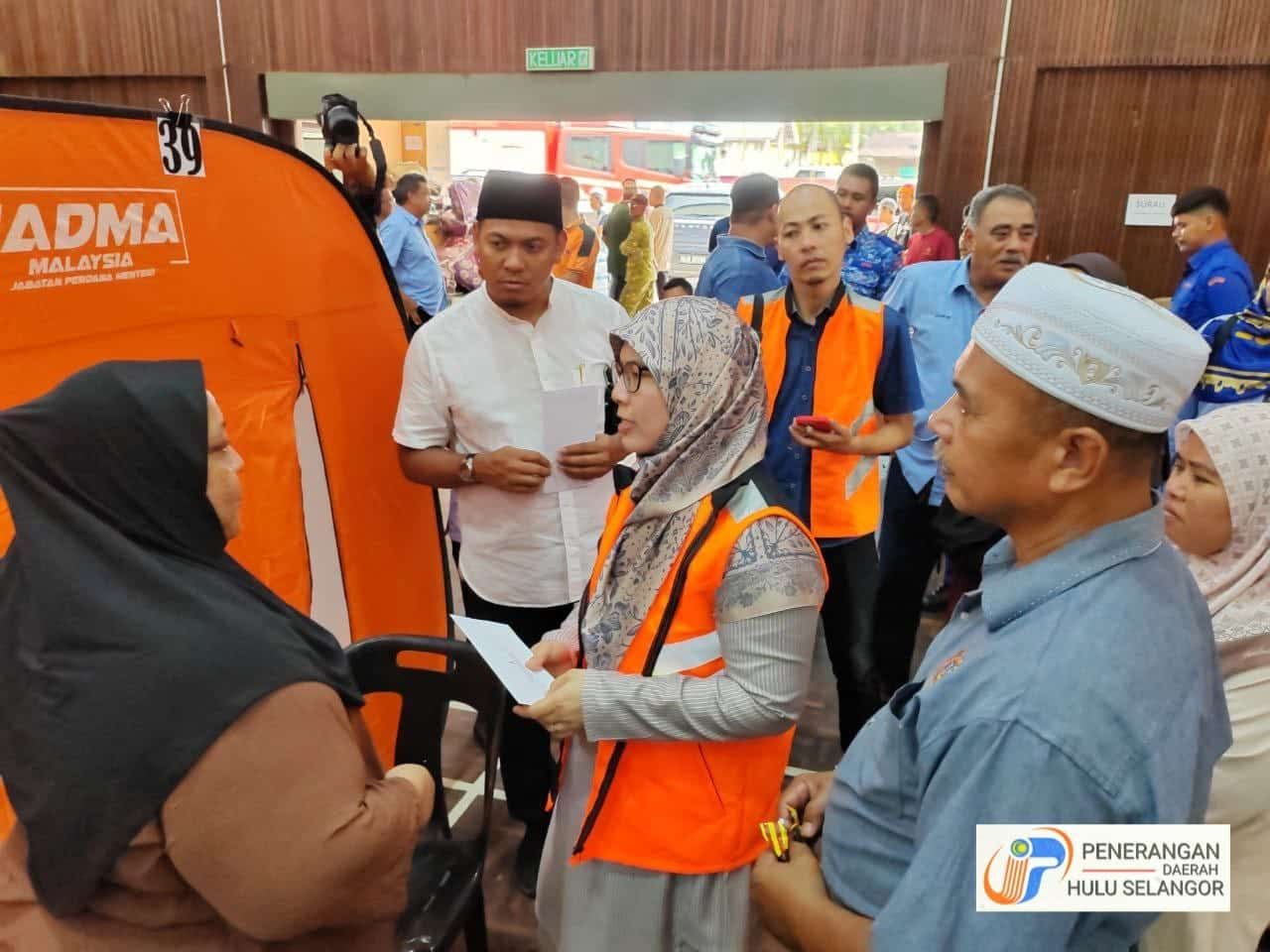 乌鲁安南6甘榜水灾  141灾黎仍栖身疏散中心