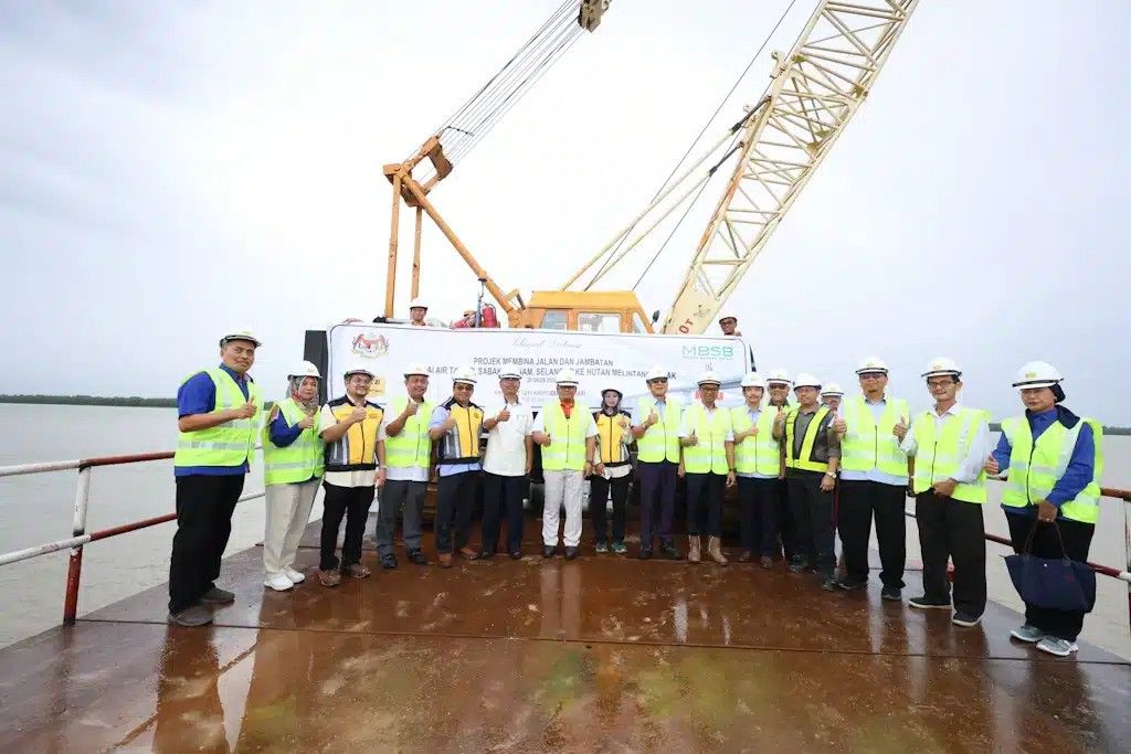 சுங்கை ஆயர் தாவார் - ஊத்தாங் மெலிந்தாங் இரண்டாவது பாலம் 2026 டிசம்பரில் முற்றுப் பெறும்