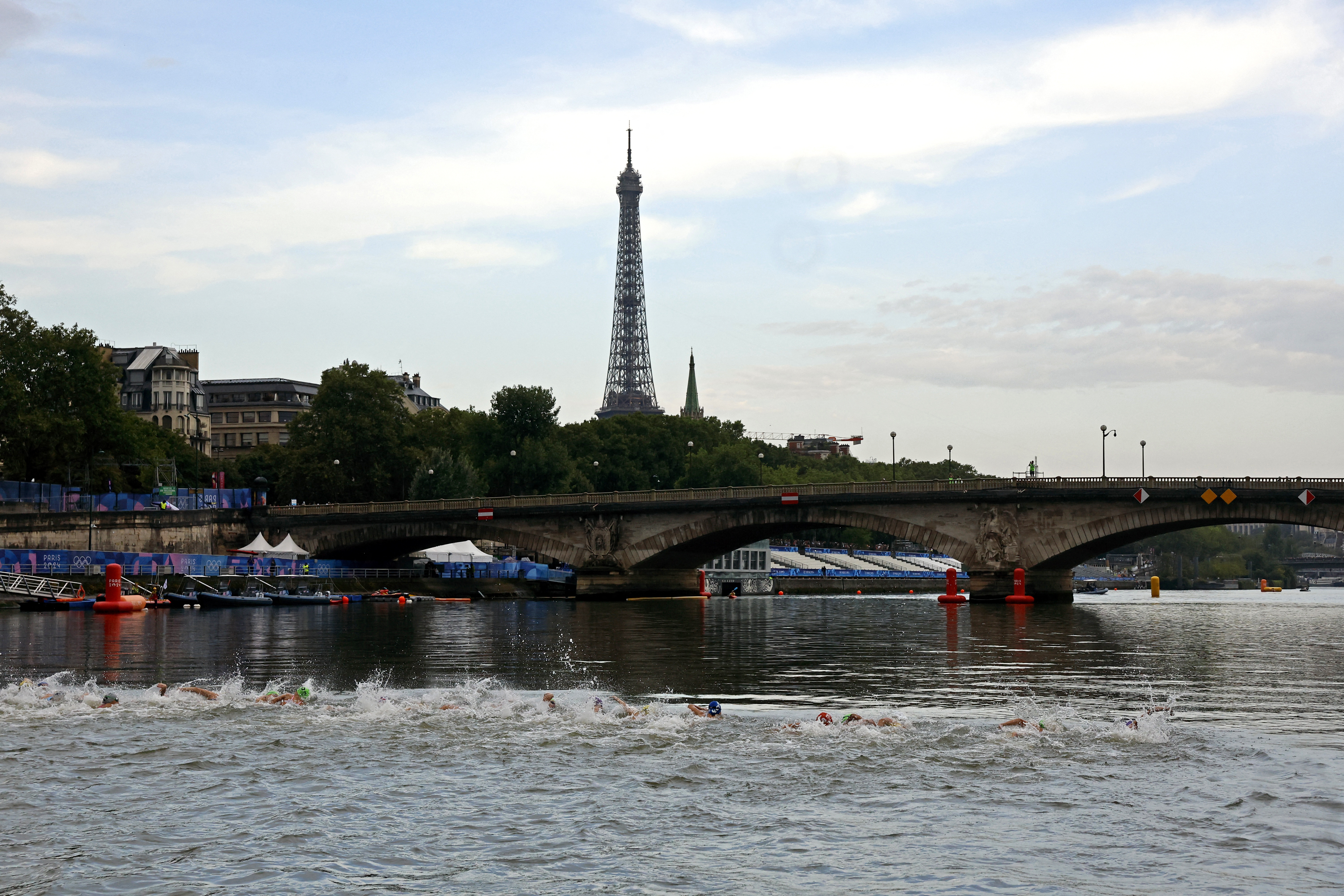 Mixed relay swim training cancelled over Seine water quality