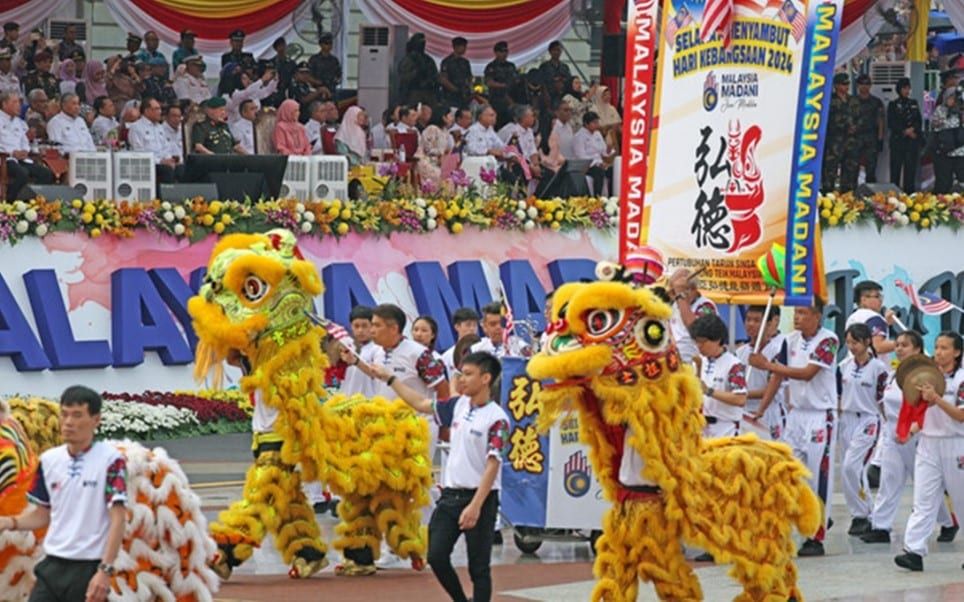 妆艺表演国庆首次亮相  展现丰富中华文化特色