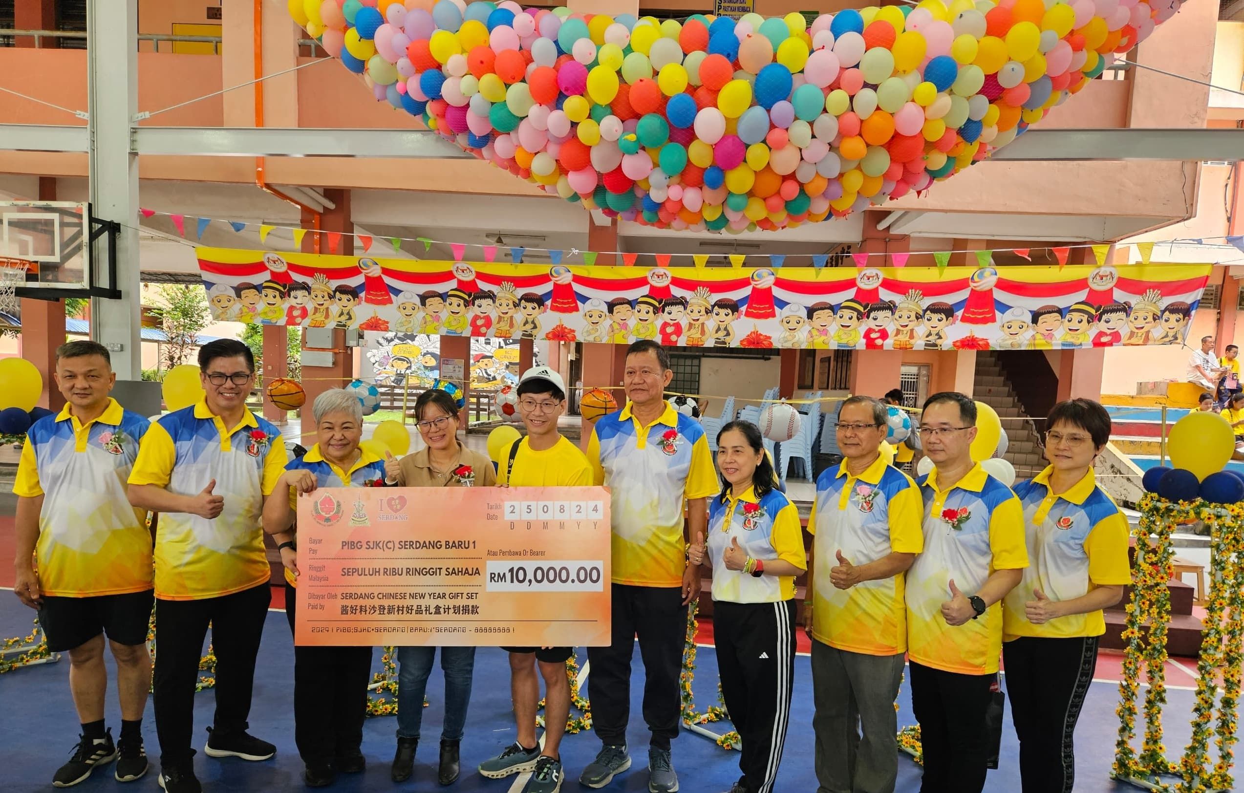 酱好料沙登新村好品礼盒有盈余  王诗棋：全数1万捐沙登一校助提升基设