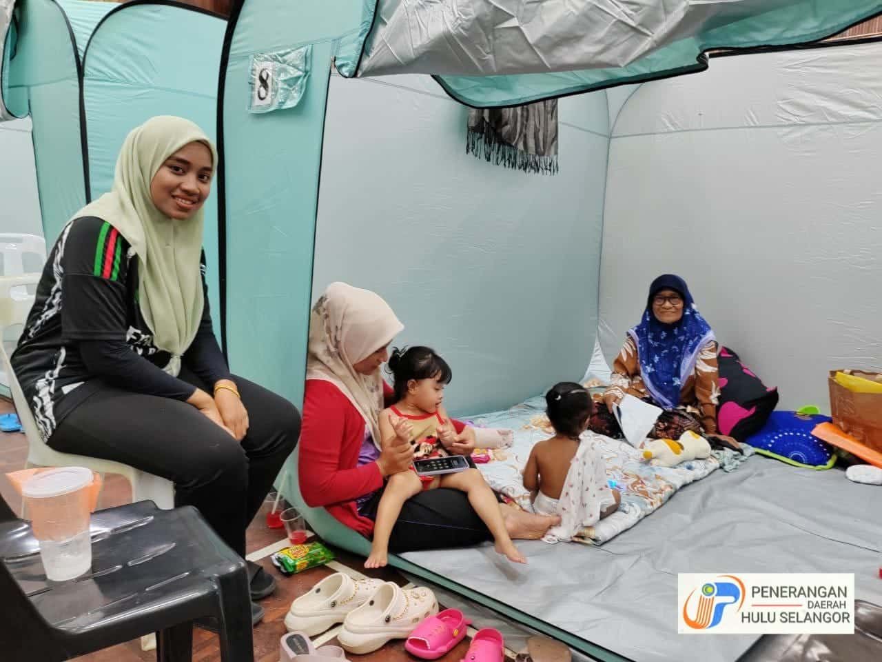 乌鲁安南143灾黎允返家  水灾临时疏散中心关闭