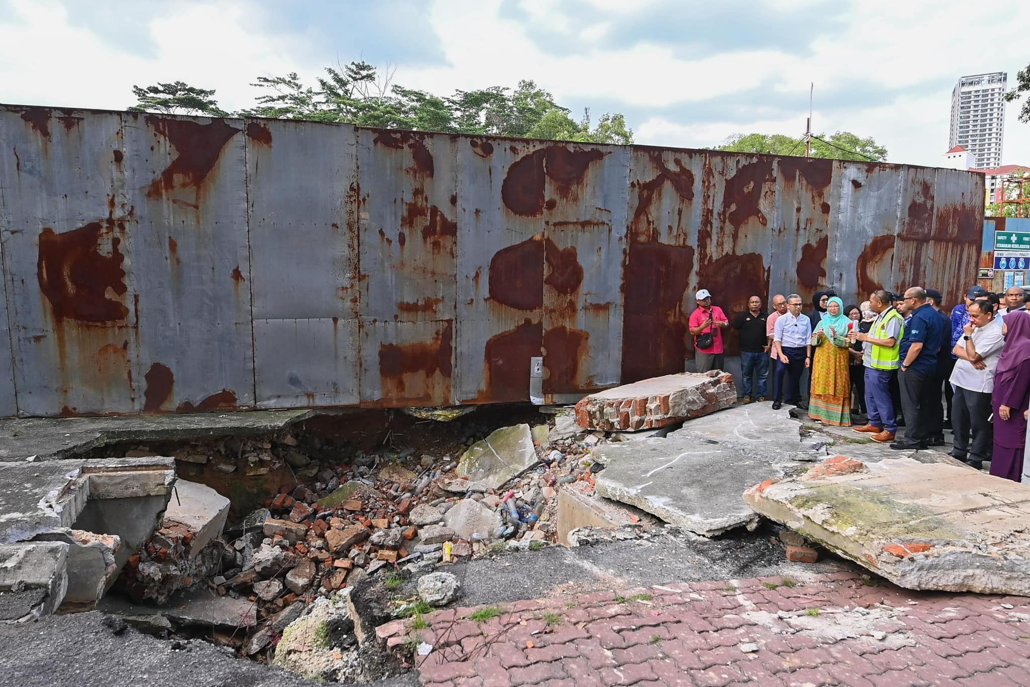 【首都地陷事故】直辖区部长派定心丸  吉隆坡仍然安全