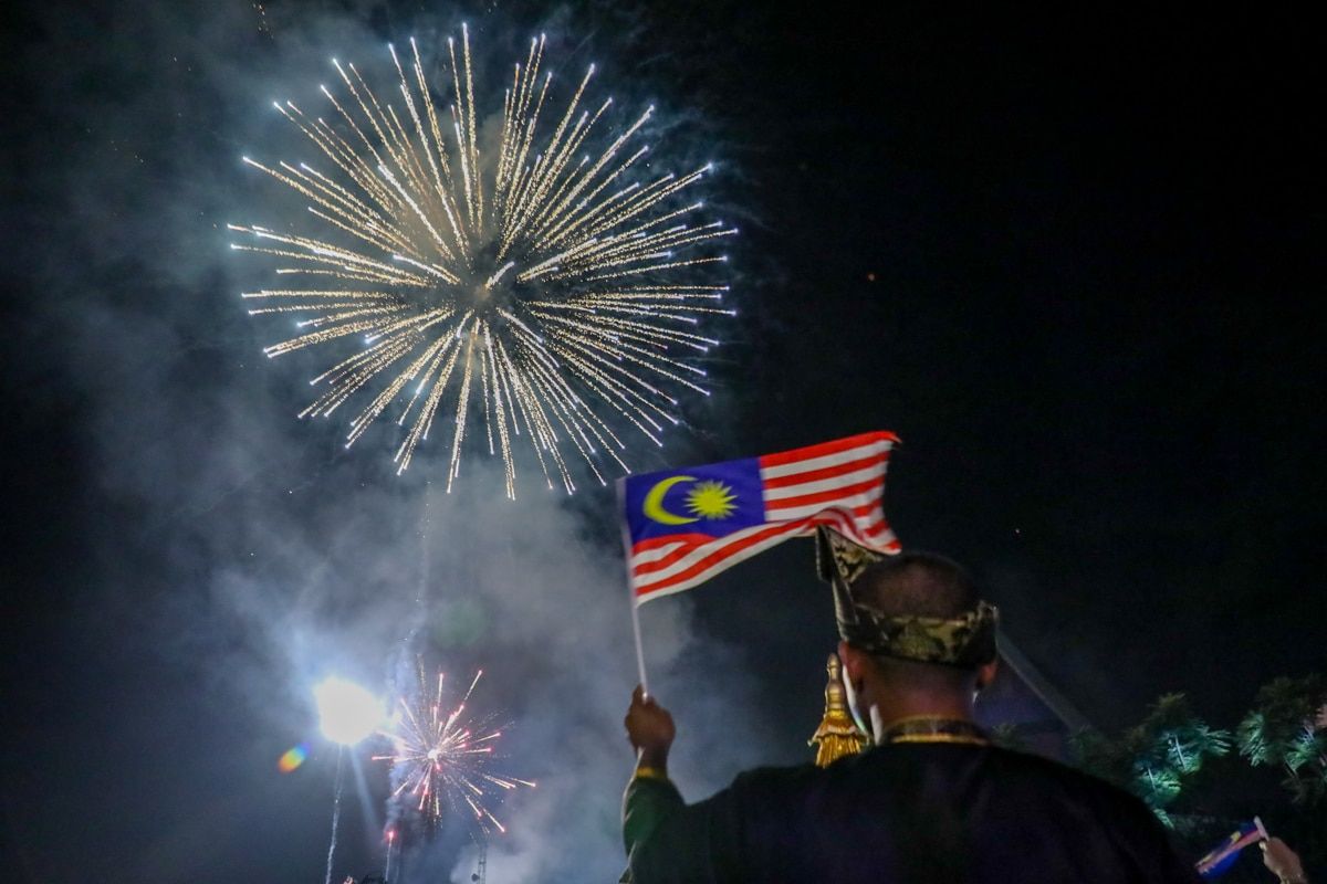 逾6万人捧场雪州国庆盛典     “默迪卡”声响彻云霄！