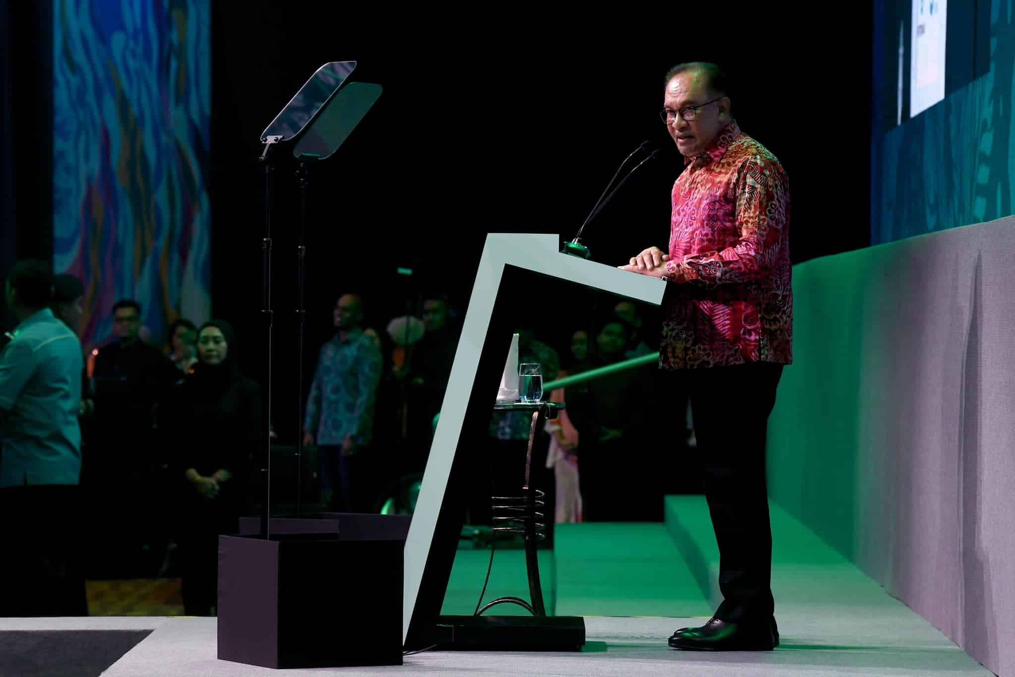 Anwar impressed with spirit shown by Selangor FC during FA Cup final