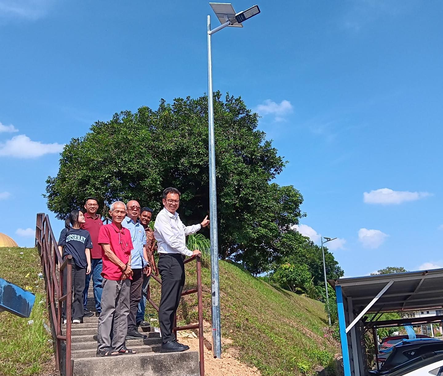 王俊伟拨款装路灯  陈明沙里组屋不再黑漆漆