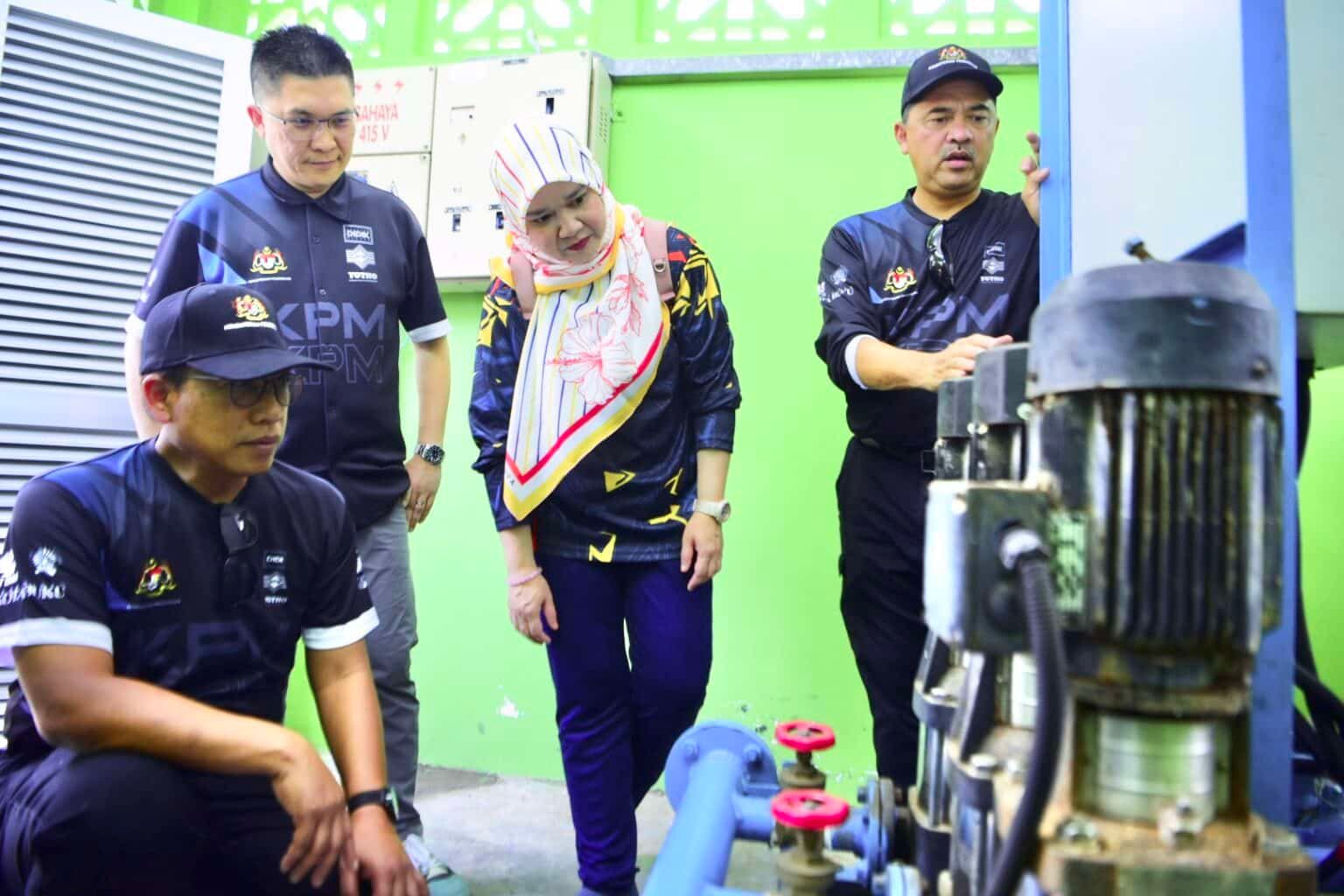 教育部正副部长访云冰及刁曼 黄家和：关注学校需求改善设施