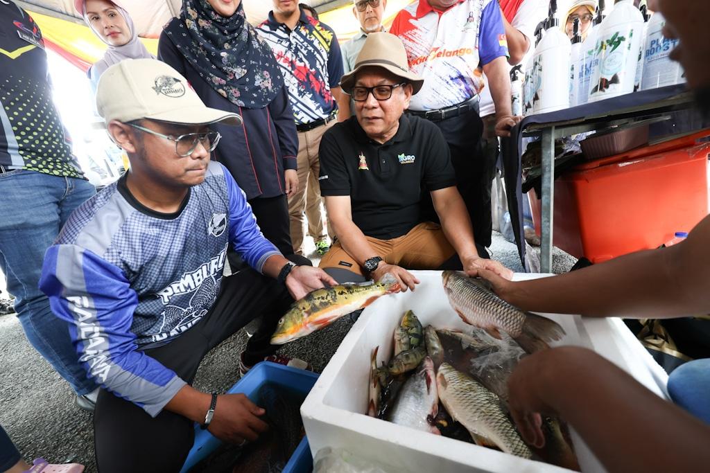 Selangor to launch month long invasive fish hunting campaign to protect local ecosystem