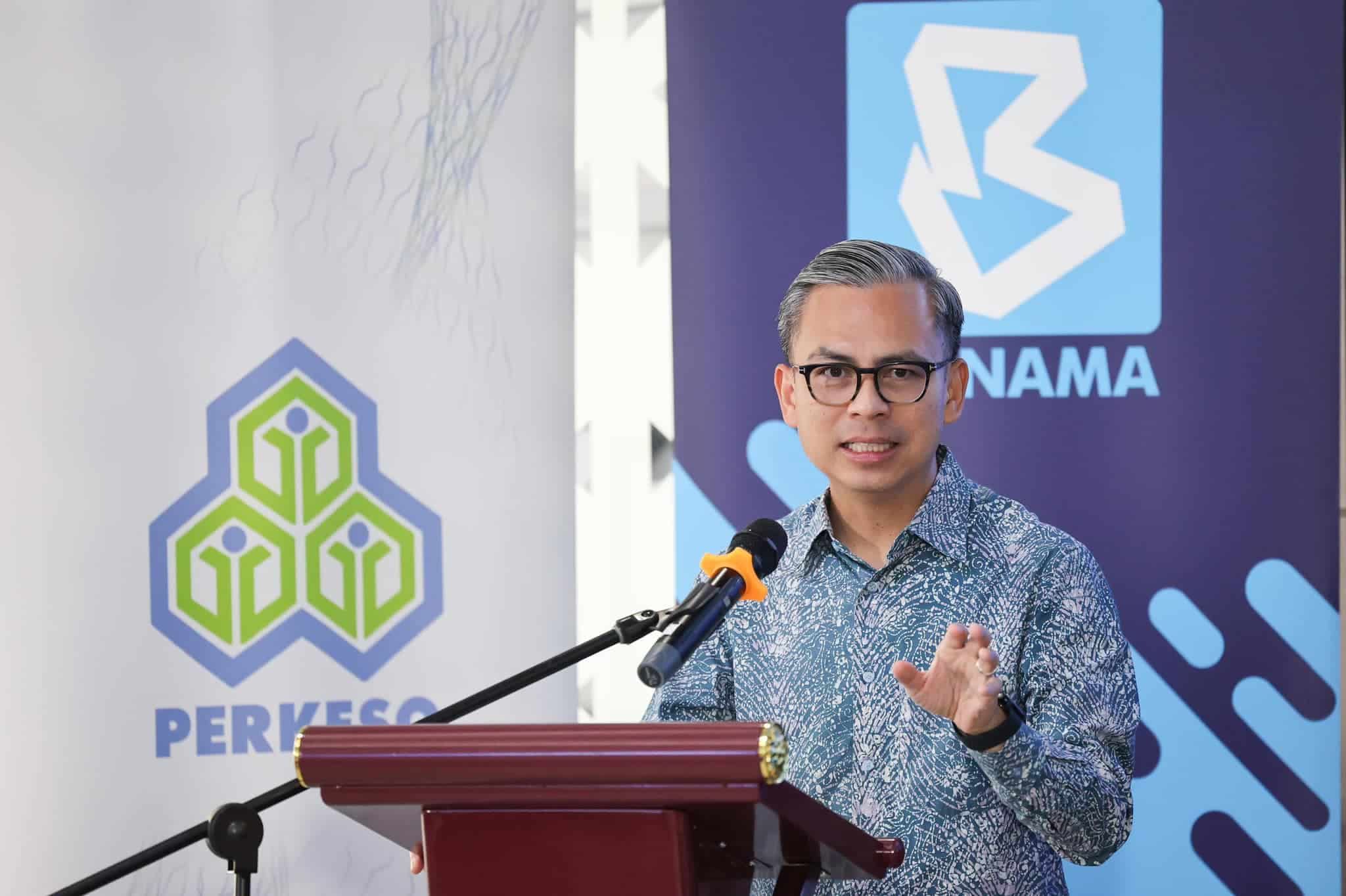 法米：社媒平台需标签注明AI内容贴