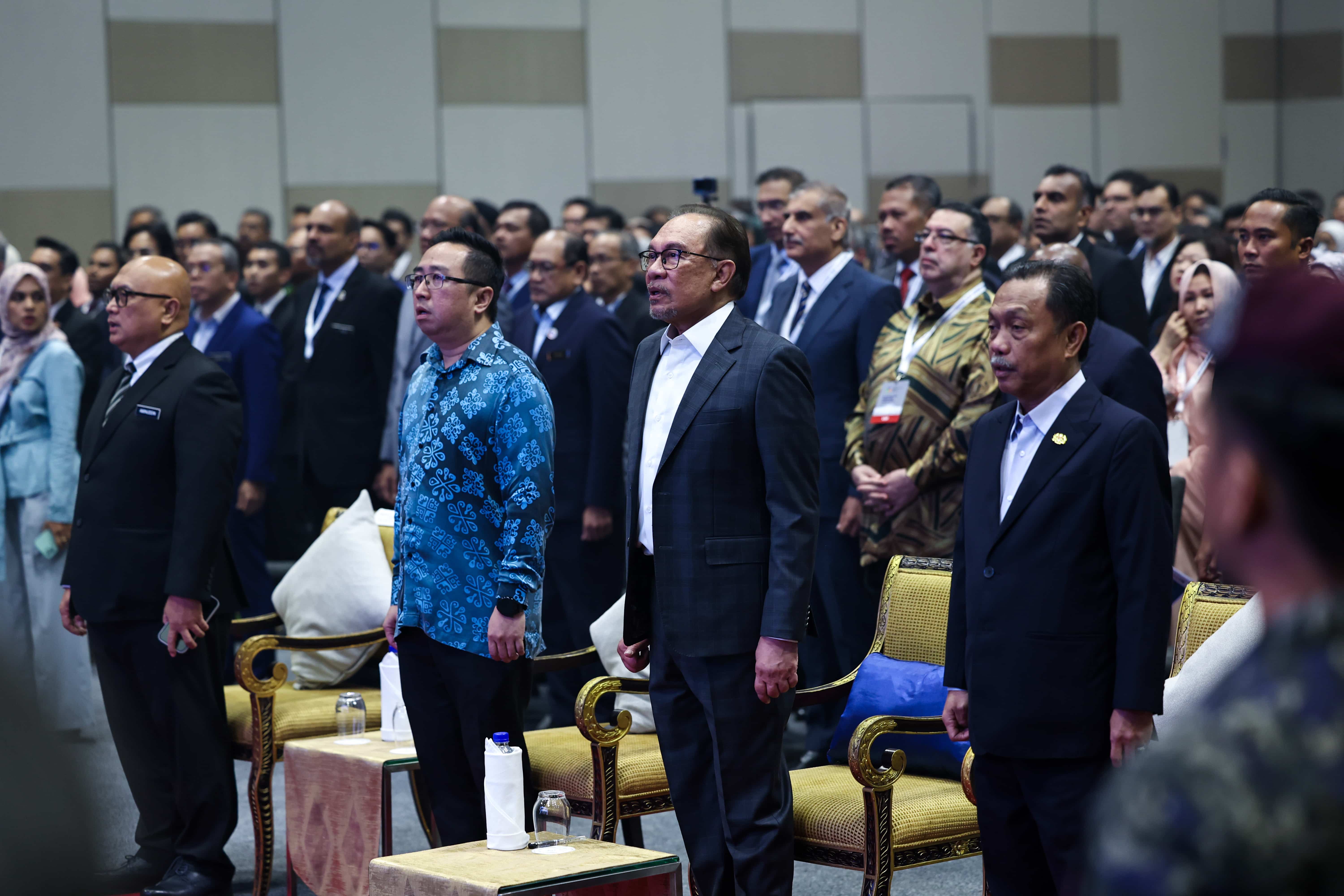 PM nafi rancangan rombak kabinet