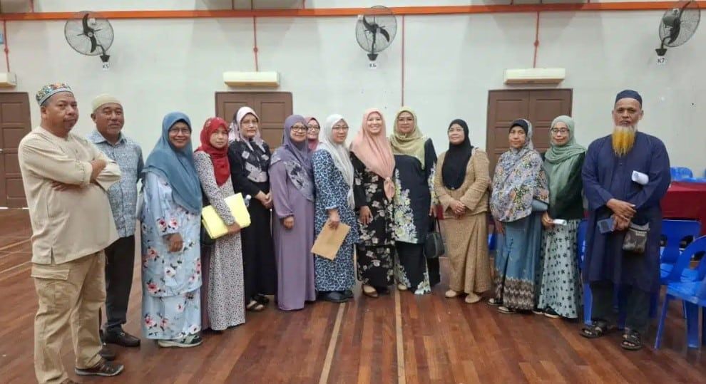 克拉末谷AU5美食中心火灾  12受灾小贩允停车场暂时营业