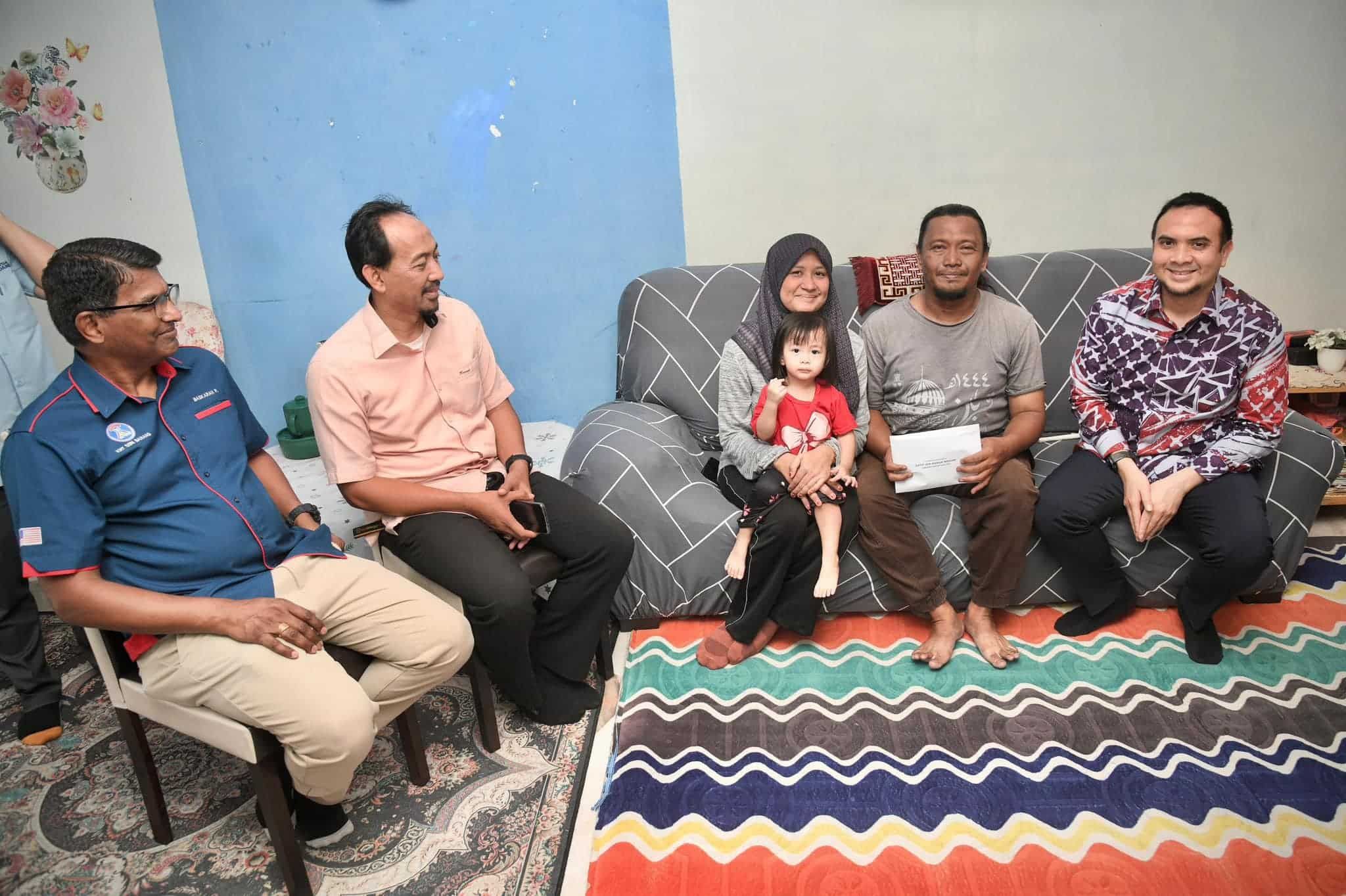 PM hulur sumbangan kepada aktivis reformasi, bantu ringankan kos sara hidup