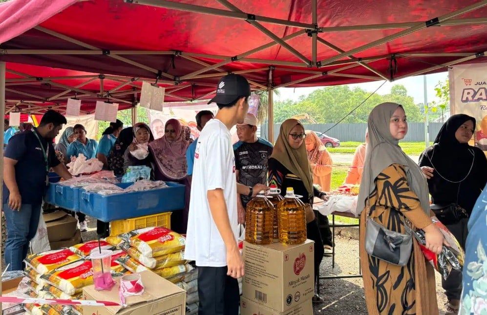 促销市集助低收入群买便宜食材   居民赞雪政府体恤民困