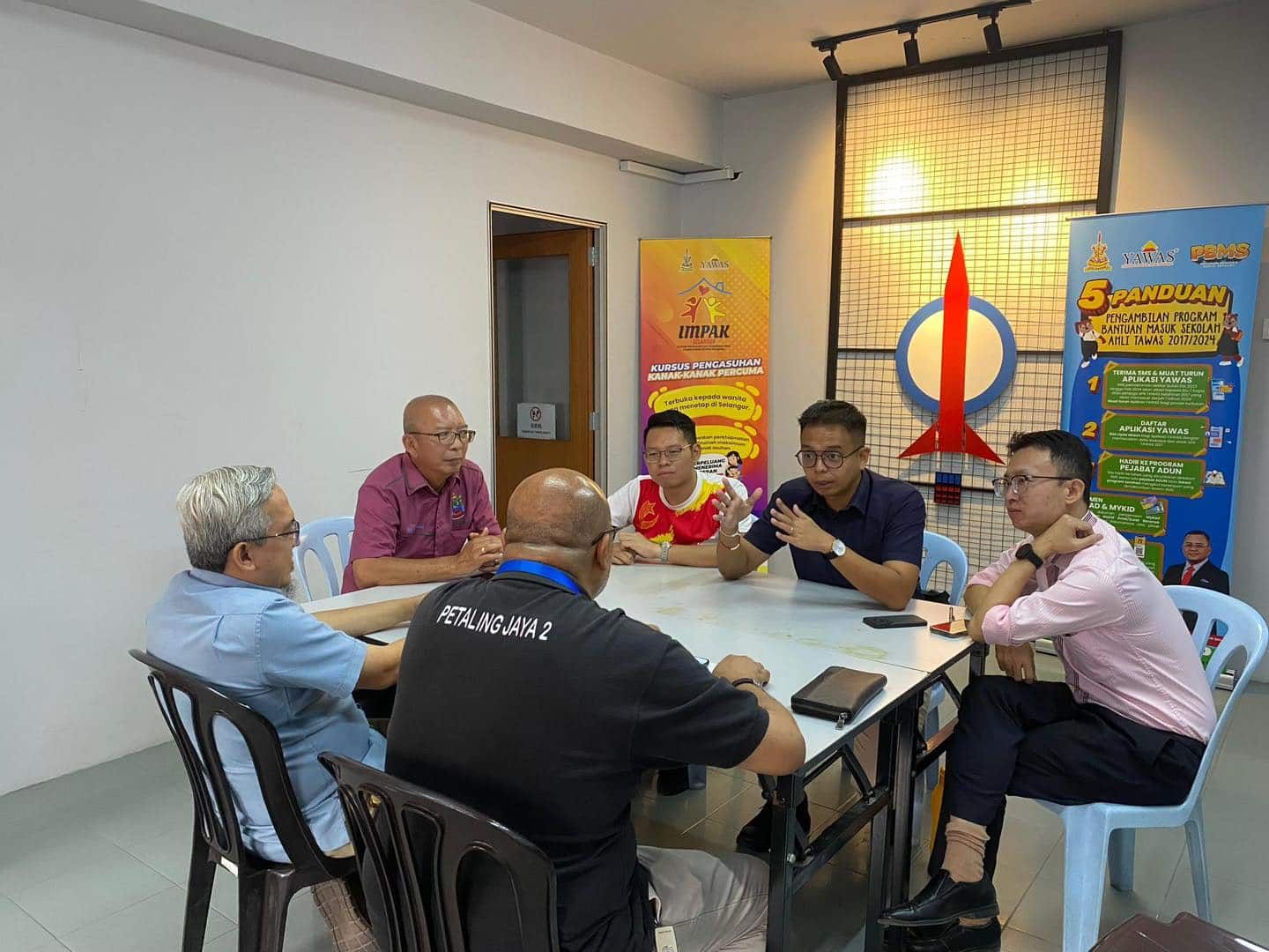 无拉港区地下电缆频被偷  王俊伟：电讯公司加紧巡逻热点区