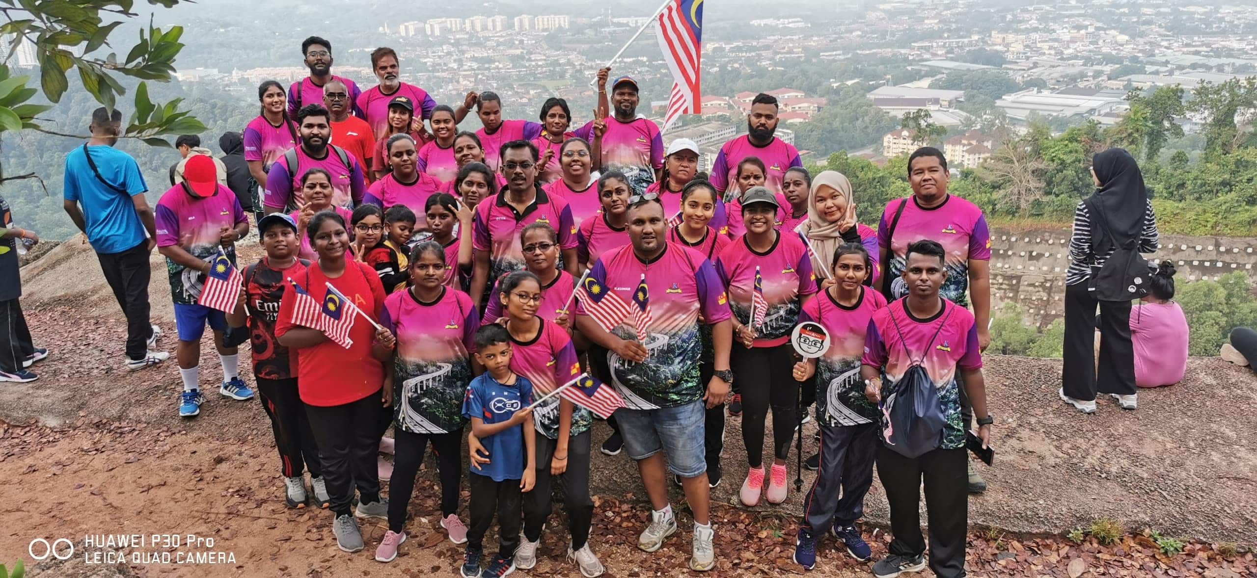 ரவாங் இந்திய சமூகத் தலைவரின் ஏற்பாட்டில் மலையேறும் நிகழ்வு- 50 பேர் பங்கேற்பு