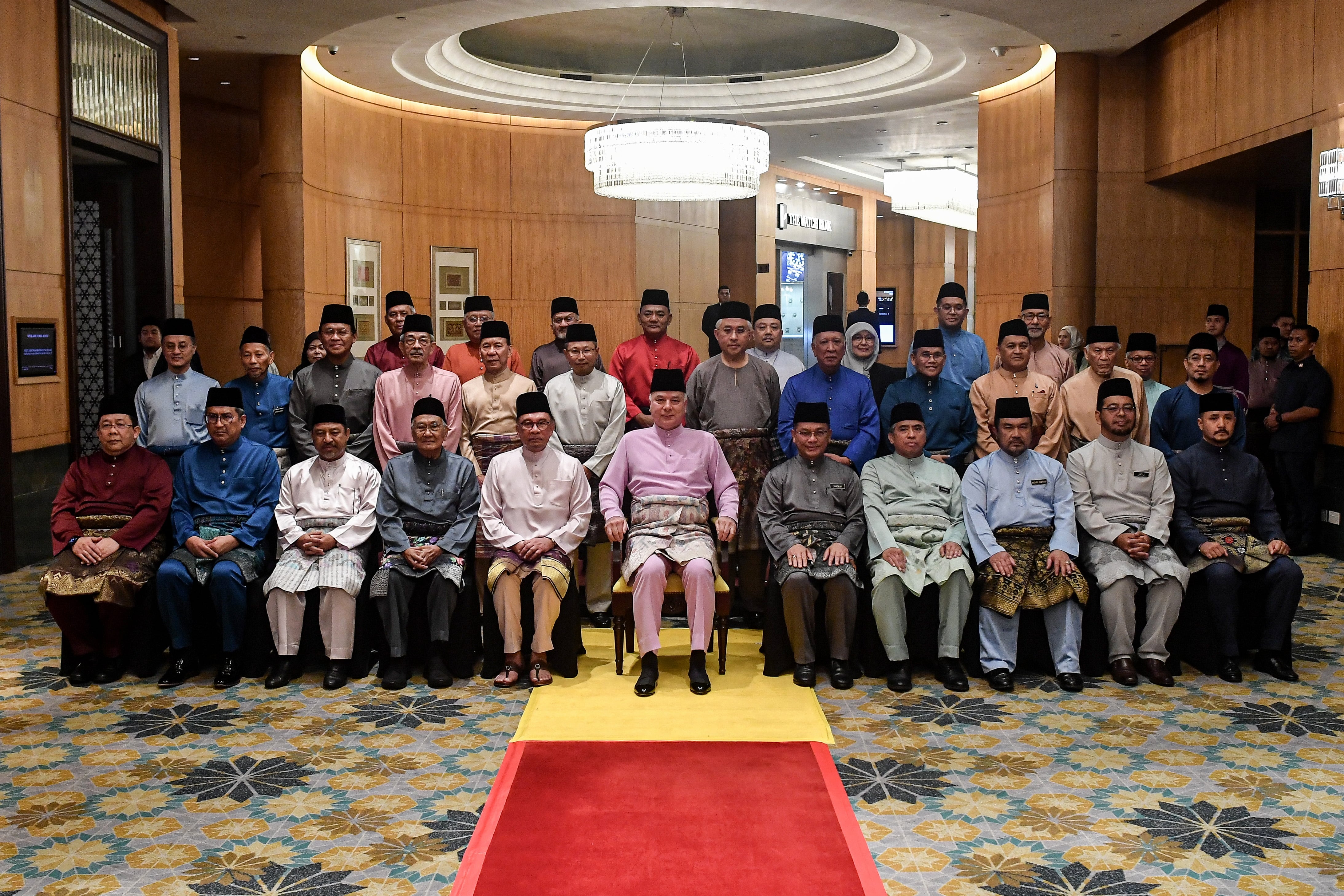 Sultan Nazrin: Elak beri tanggungjawab kepada golongan terpalit rasuah, salah guna kuasa