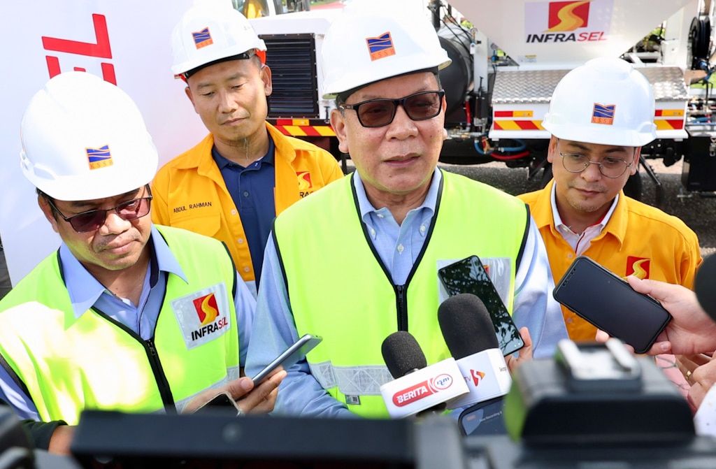 气候变迁致异常天气 依兹汉批伊党“欠缺智慧”