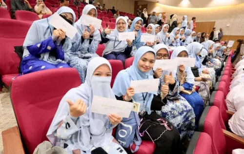 Permohonan tajaan Dermasiswa Khas Pengajian Tinggi Selangor ke UIS dibuka 