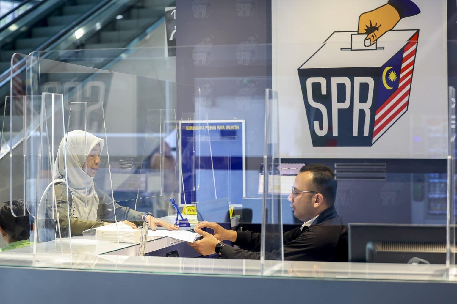 மக்கோத்தா சட்டமன்ற தொகுதியில் நாளை வேட்பு மனுத்தாக்கல்