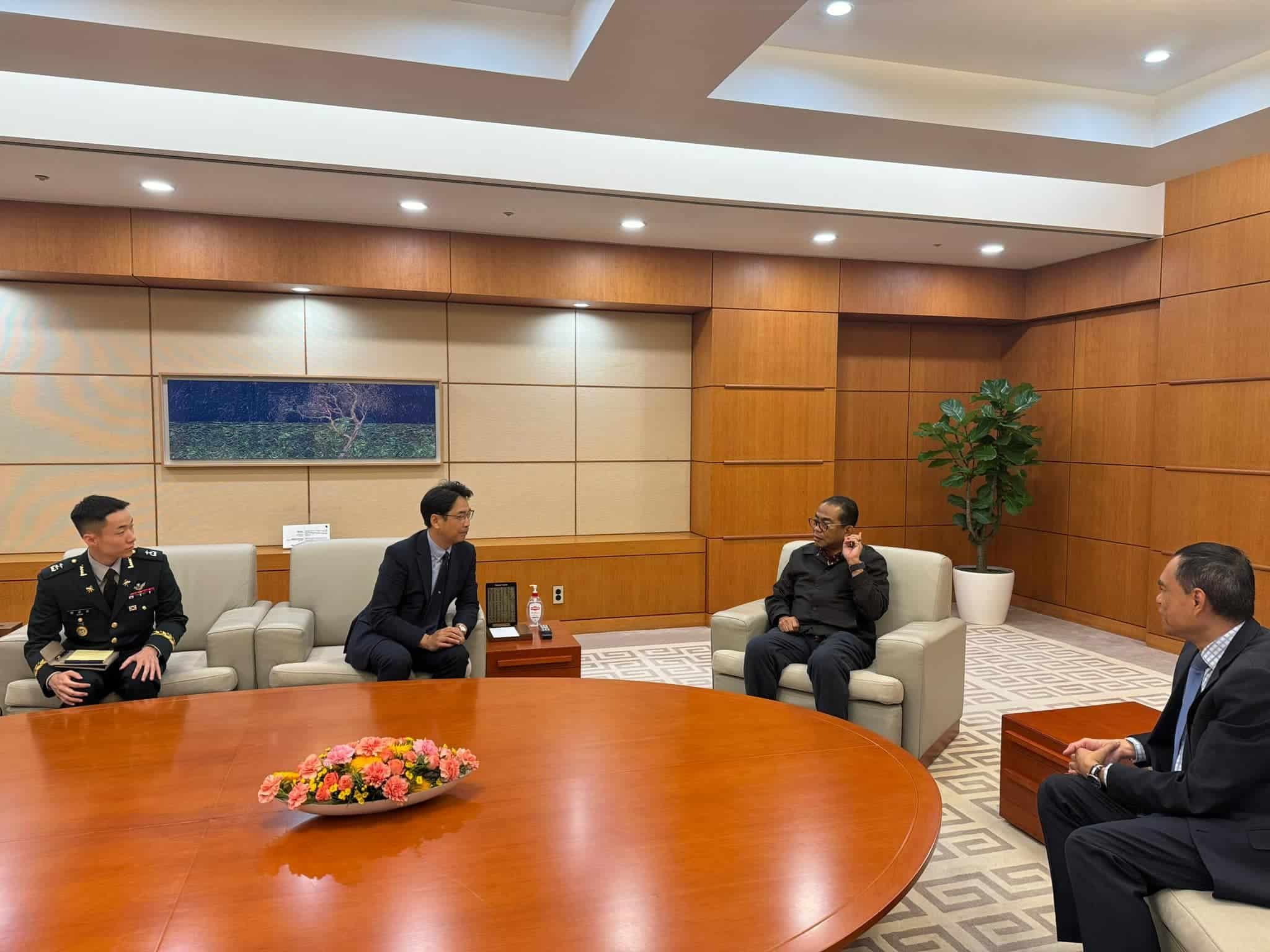 Mohamed Khaled arrives in South Korea for five-day working visit