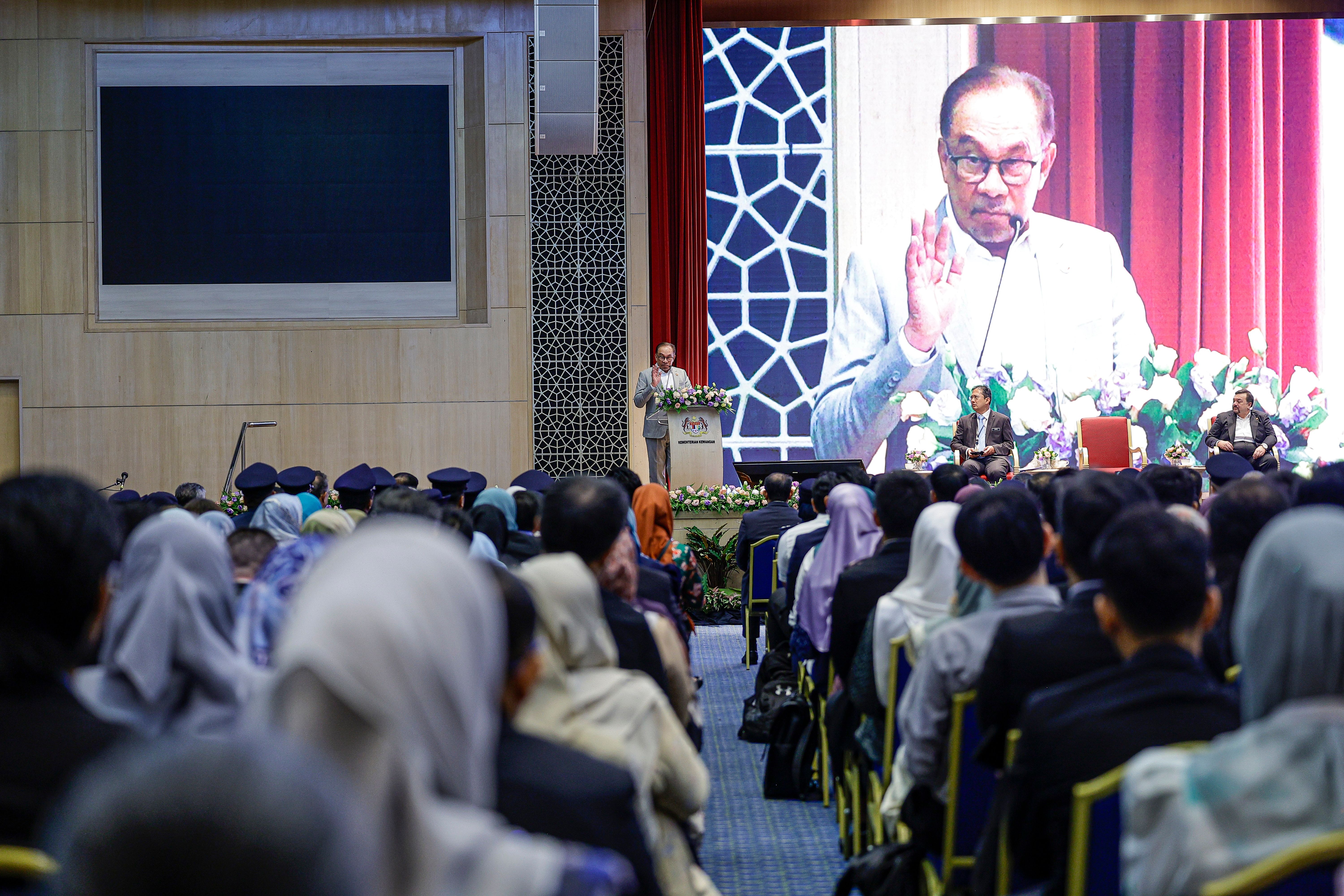 PM: Kerajaan tubuh sekretariat elak pertindihan fungsi, jimat dana negara