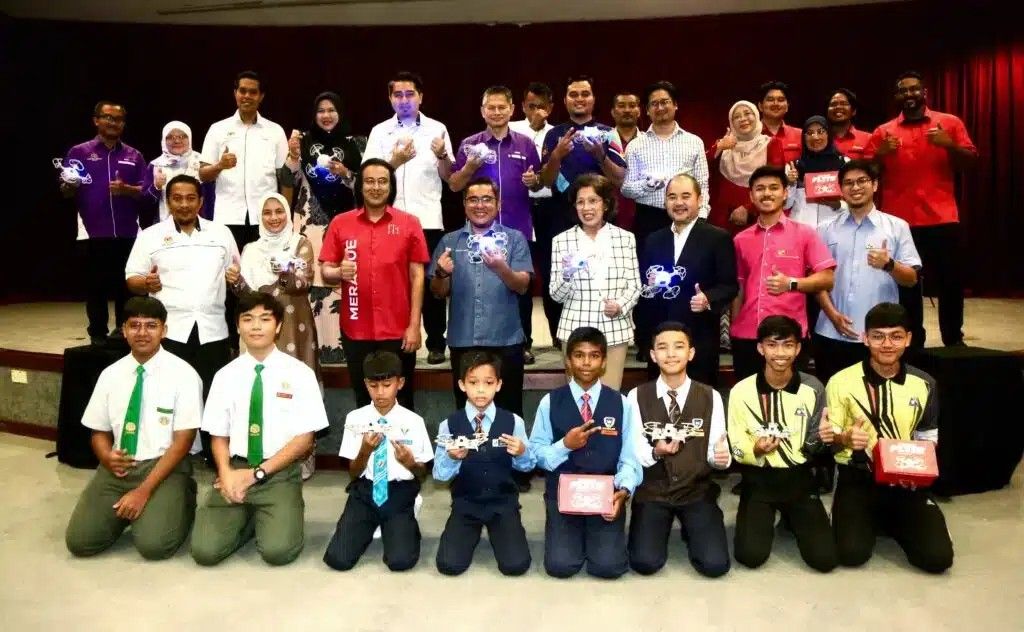 ட்ரோன் தொழில்நுட்ப கற்றல் திட்டத்தை செயல்படுத்த எம்பிஐ RM20,000 வழங்கியுள்ளது