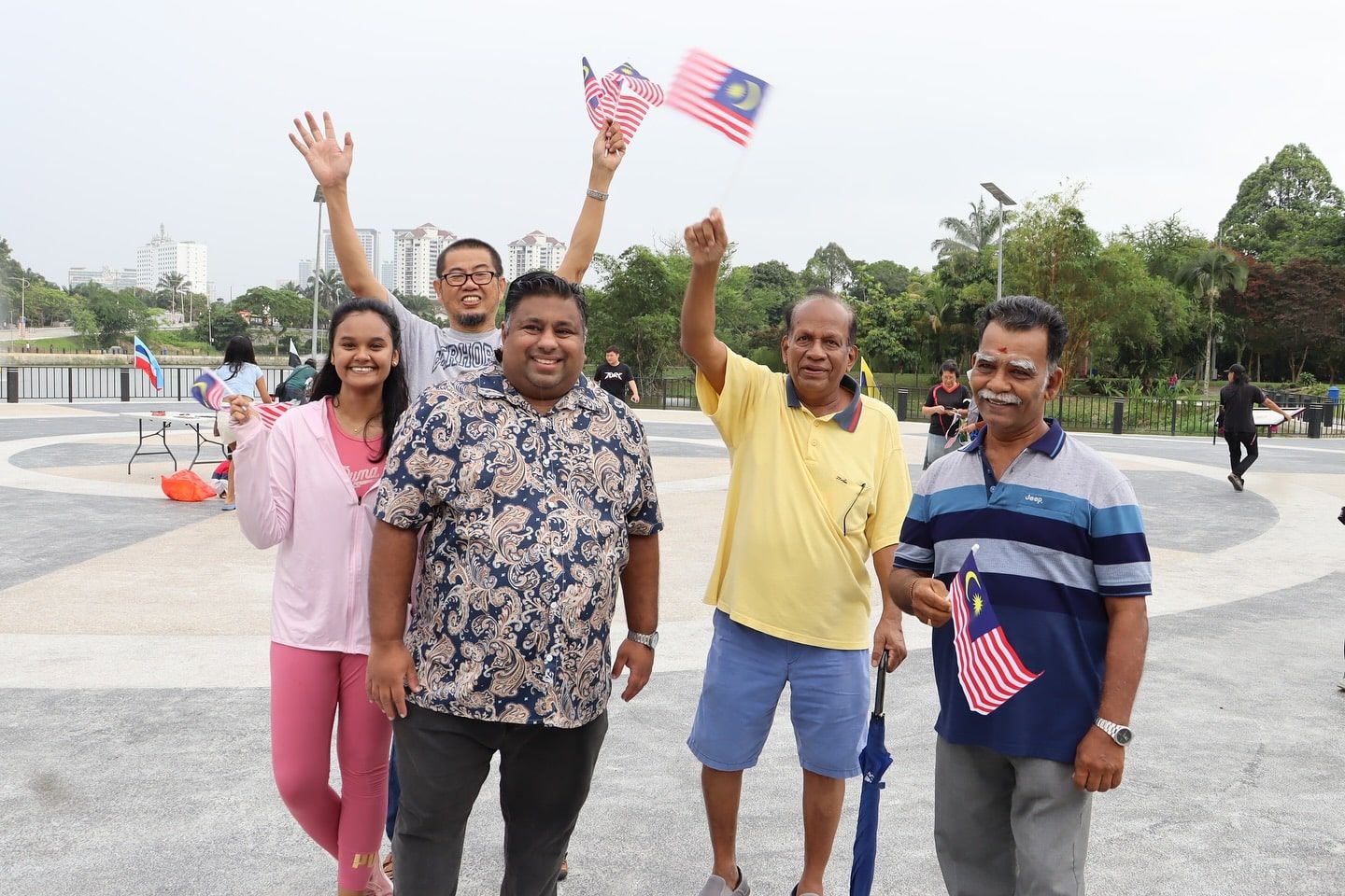 拉吉夫首办大马日庆典   逾百人参与促进团结