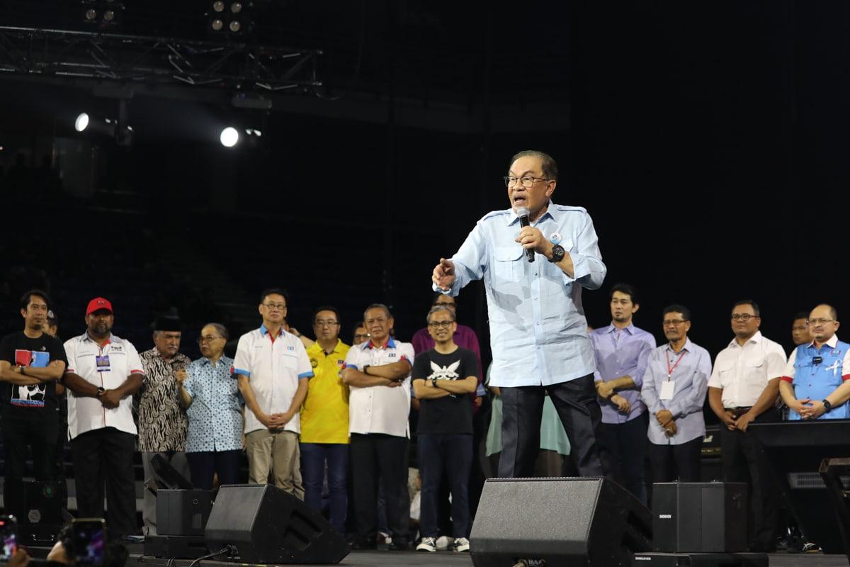 Anwar cabar pembangkang bawa usul tidak percaya ke Parlimen